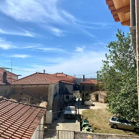 Traditional Stone House In Apartman *