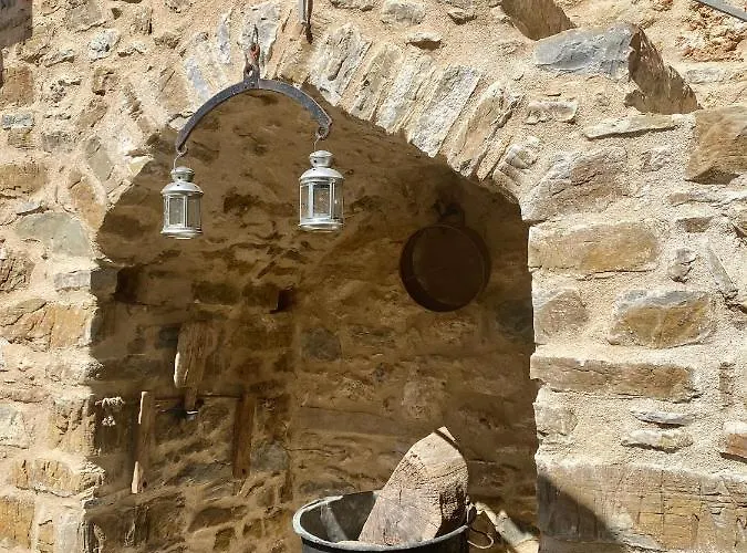 Apartment Traditional Stone House In